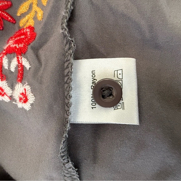 Vakakado Embroidered Top Loose Tunic Size XL NWT - Picture 7 of 7